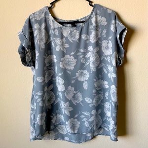 Forever 21 Gray Floral Blouse